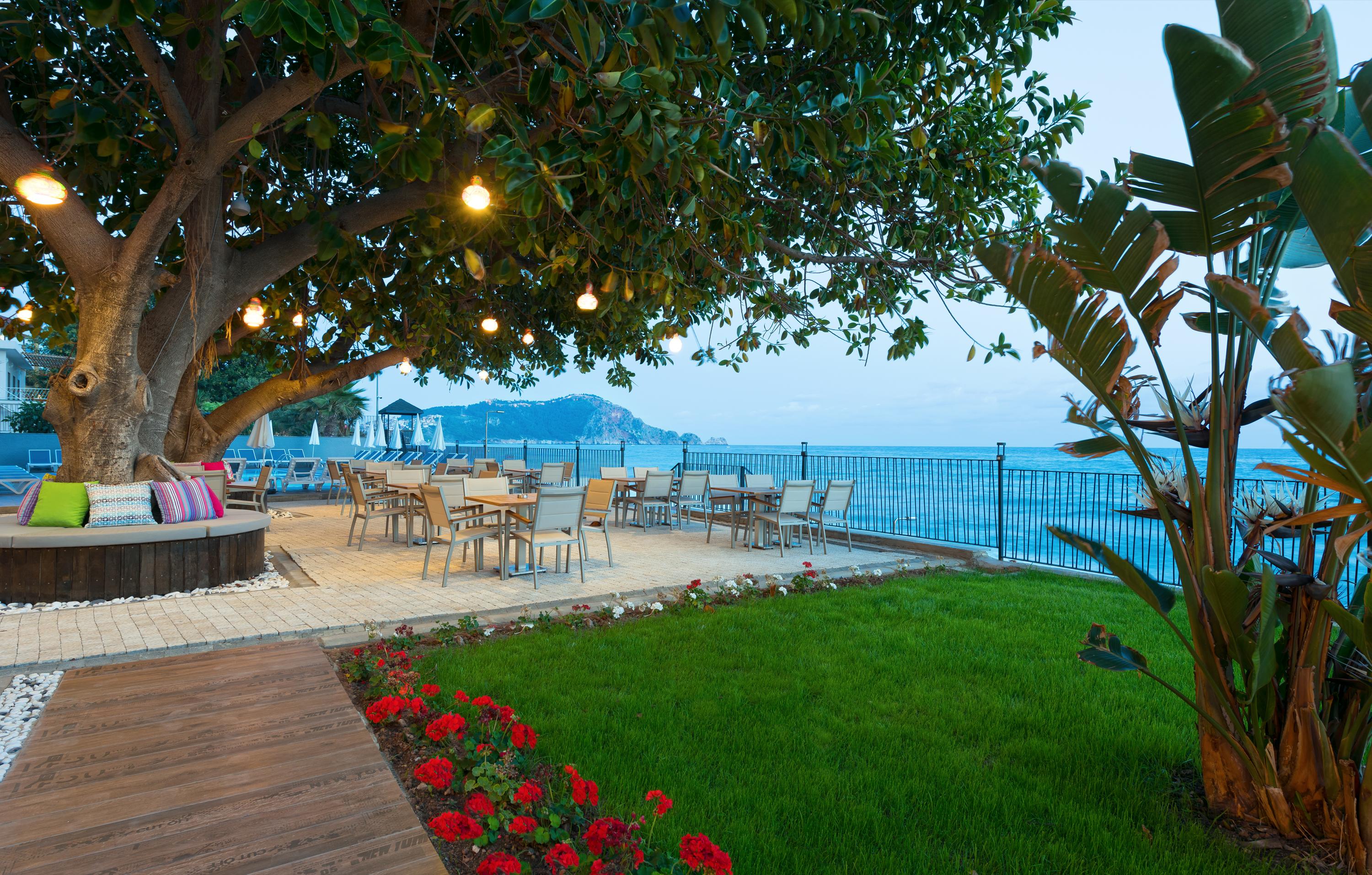 Floria Beach Hotel Алания Экстерьер фото